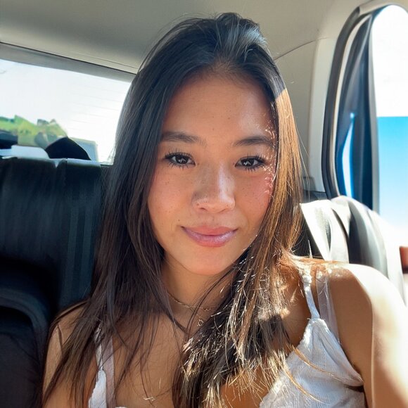 Meet your Posher, Lena - Picture 1 of 1